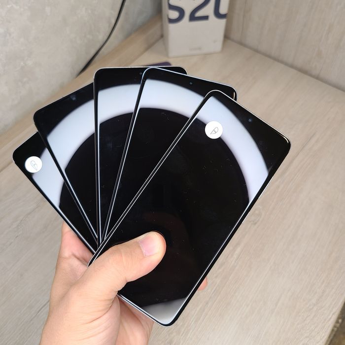 Samsung s20 128/12 snapdragon-865