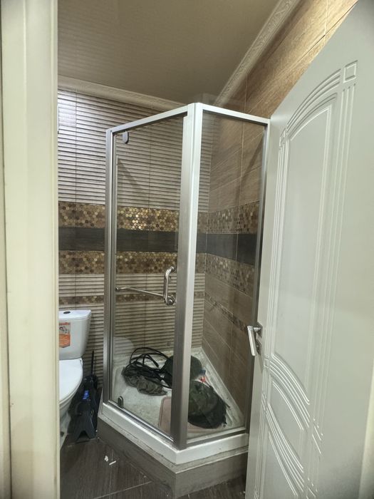 Продам душевую кабинку