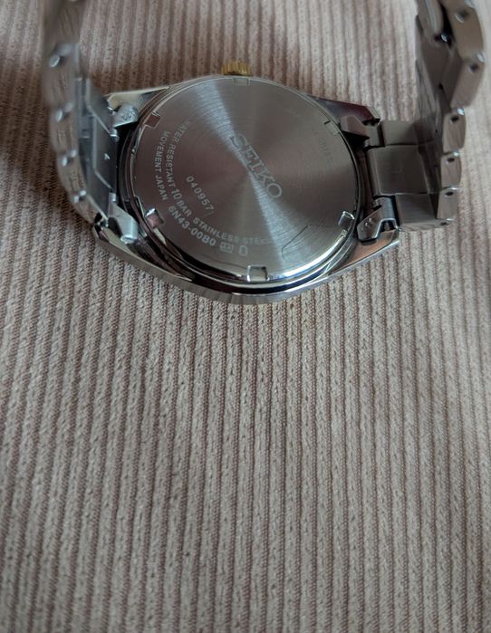 Seiko quartz 40mm