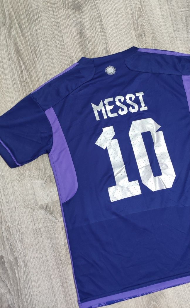 Messi Argentina size M Фен футболна фланелка на Меси