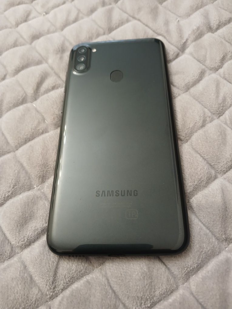 Продам SAMSUNG Galaxy A11