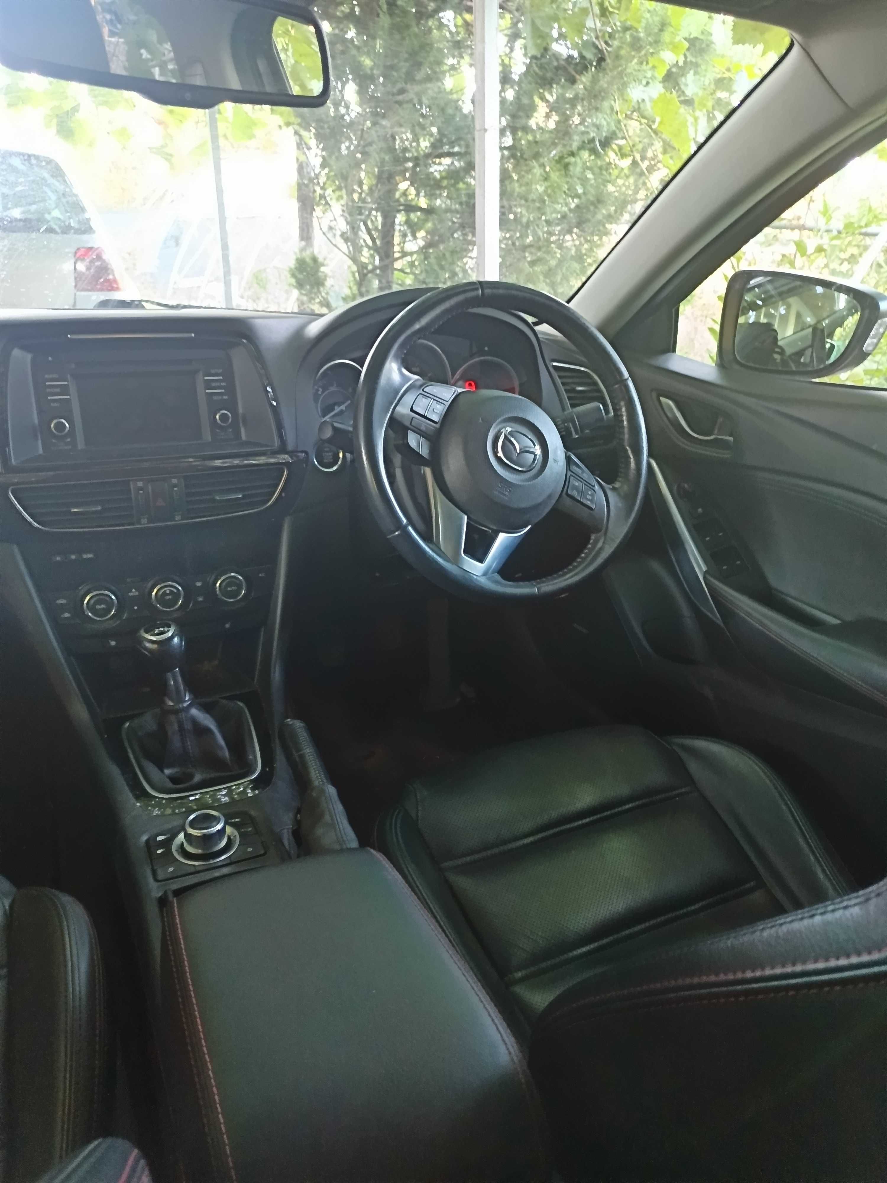 Mazda 6 2,2 ,150 к с ,ръчка