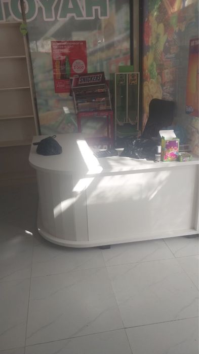 Янги полкалар ва марозелниклар сотилади докан борлар учун тайор шароит