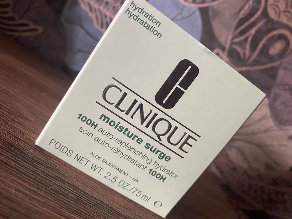 Clinique хидратиращ крем гел за лице- нов