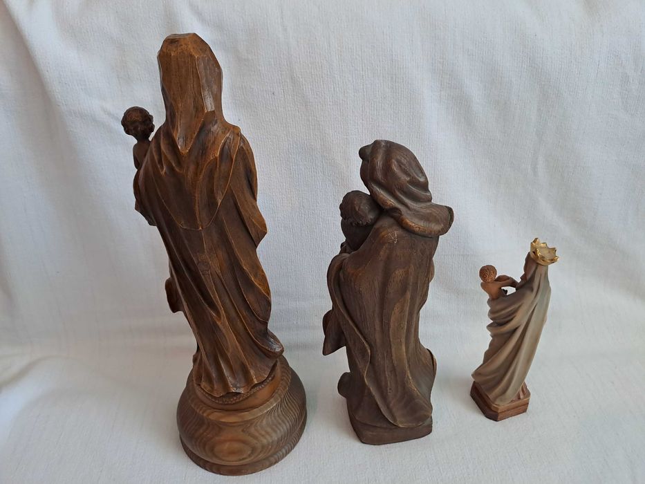 statueta lemn Fecioara Maria cu pruncul
