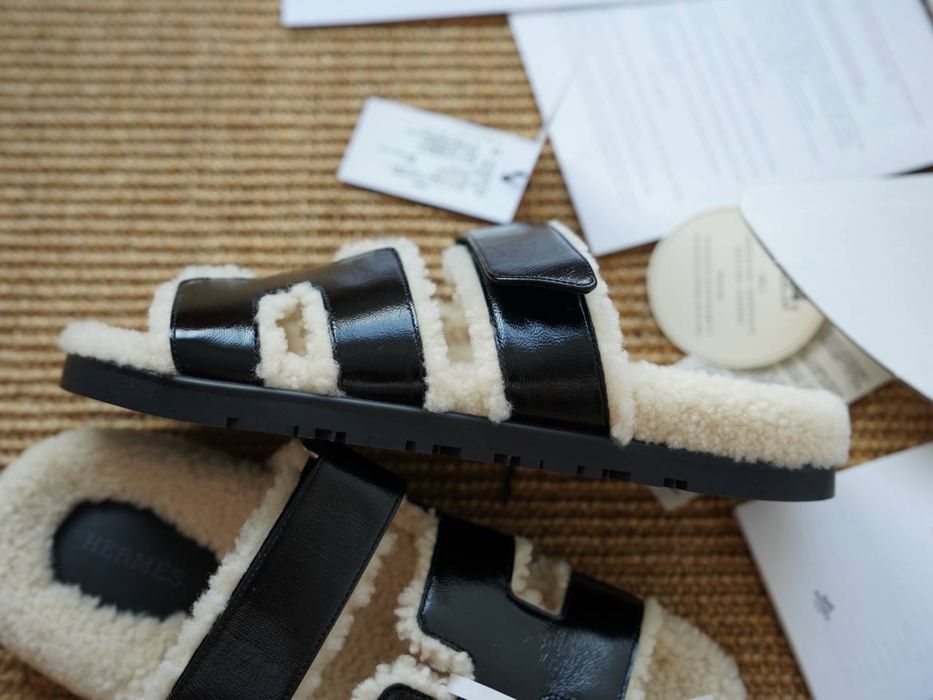 Papuci Hermes Chypre