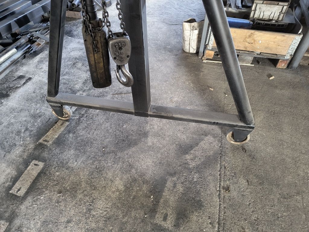 Pod rulant independent 500-1000kg