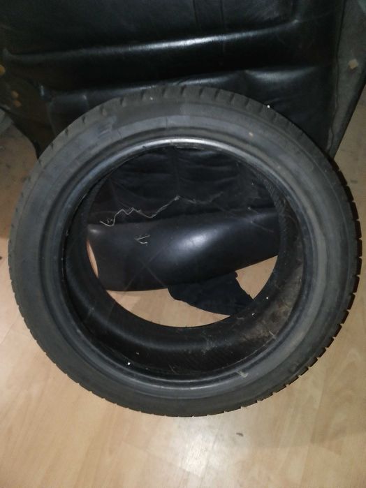 Продават се два броя нови зимни гуми 225 45 17