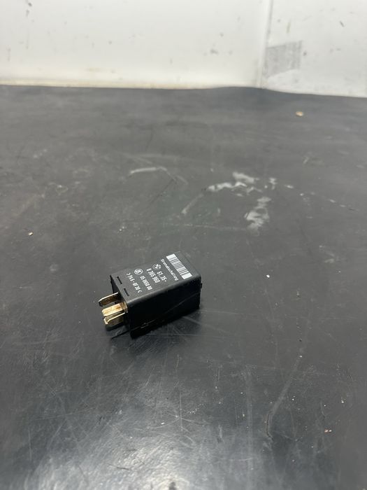 Releu comfort Releu switch baterie BMW X5 E53 | 8365960  E39 E46 E38