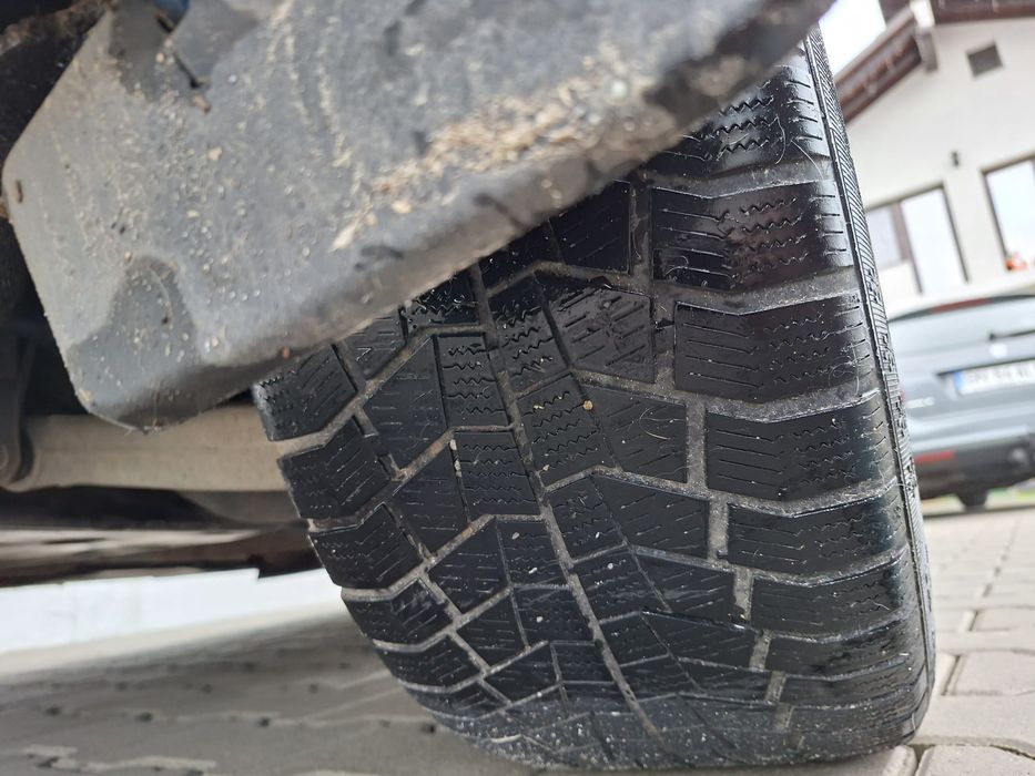 Cauciucuri 245/40/R18