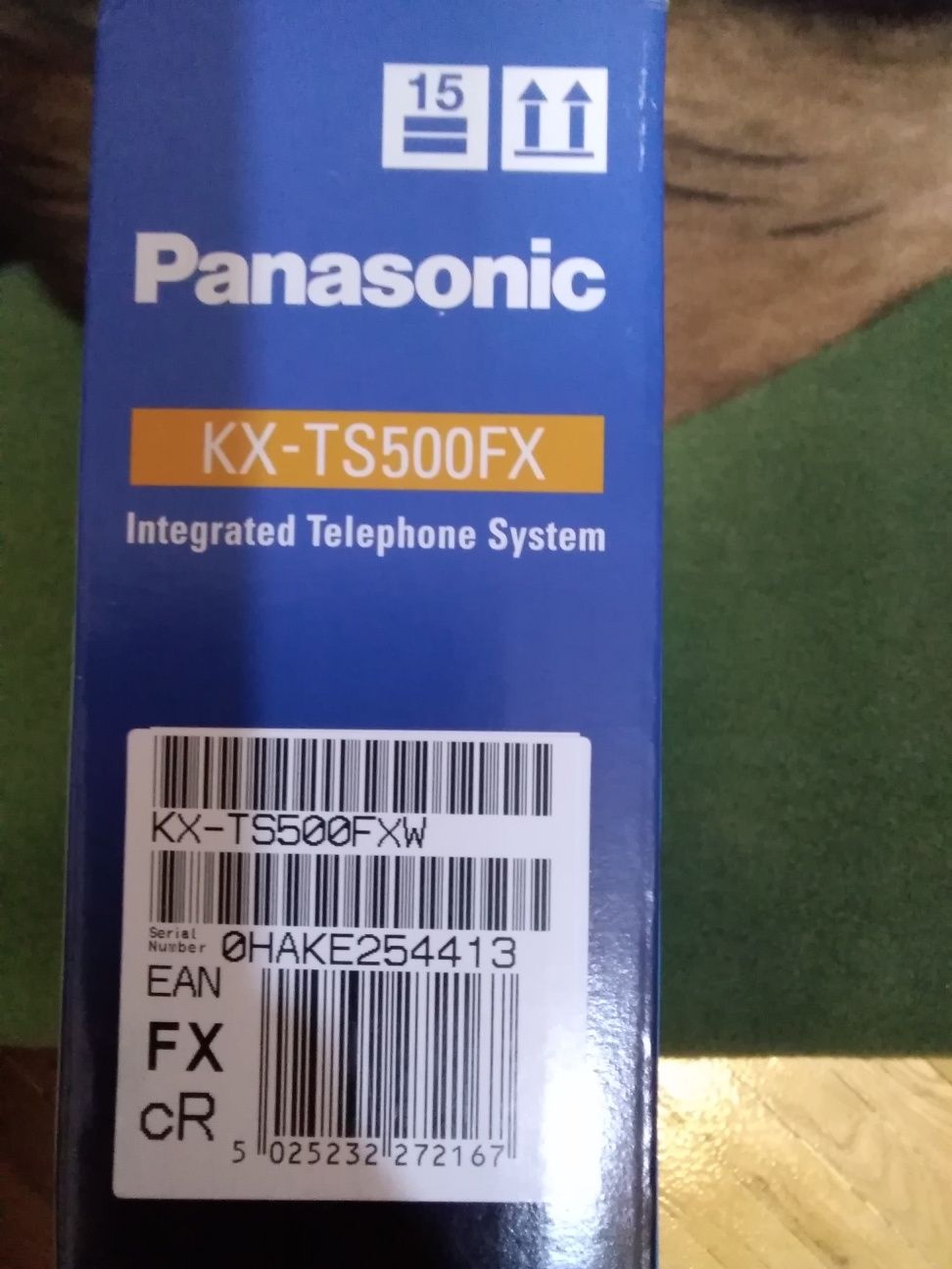 Продавам  2 броя чисто НОВИ телефона PANASONIC.