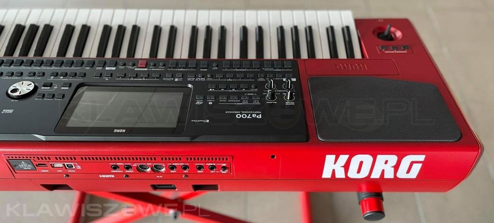 Korg Pa700 Red Edition