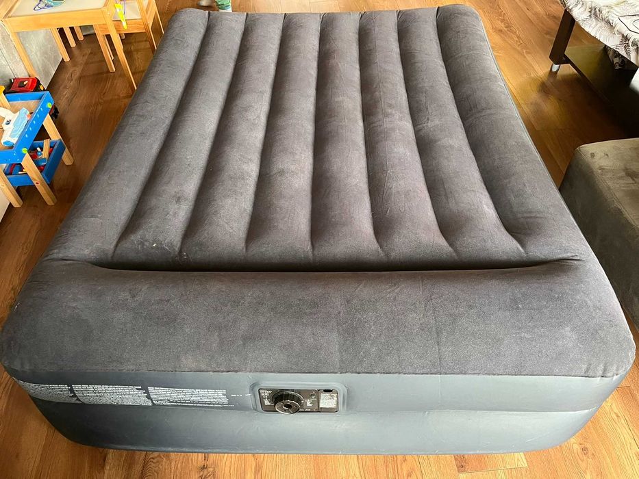 Самонадуваем двоен дюшек INTEX