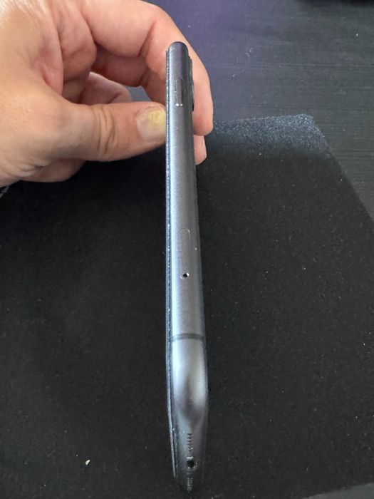 Аpple iPhone 11 64GB – Отлично състояние, Отключен за всички оператори