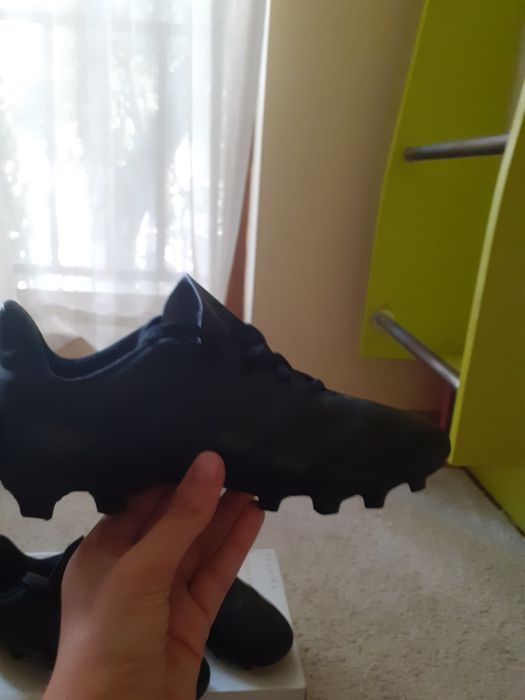 Нови Adidas Predator Foot Ground бутонки