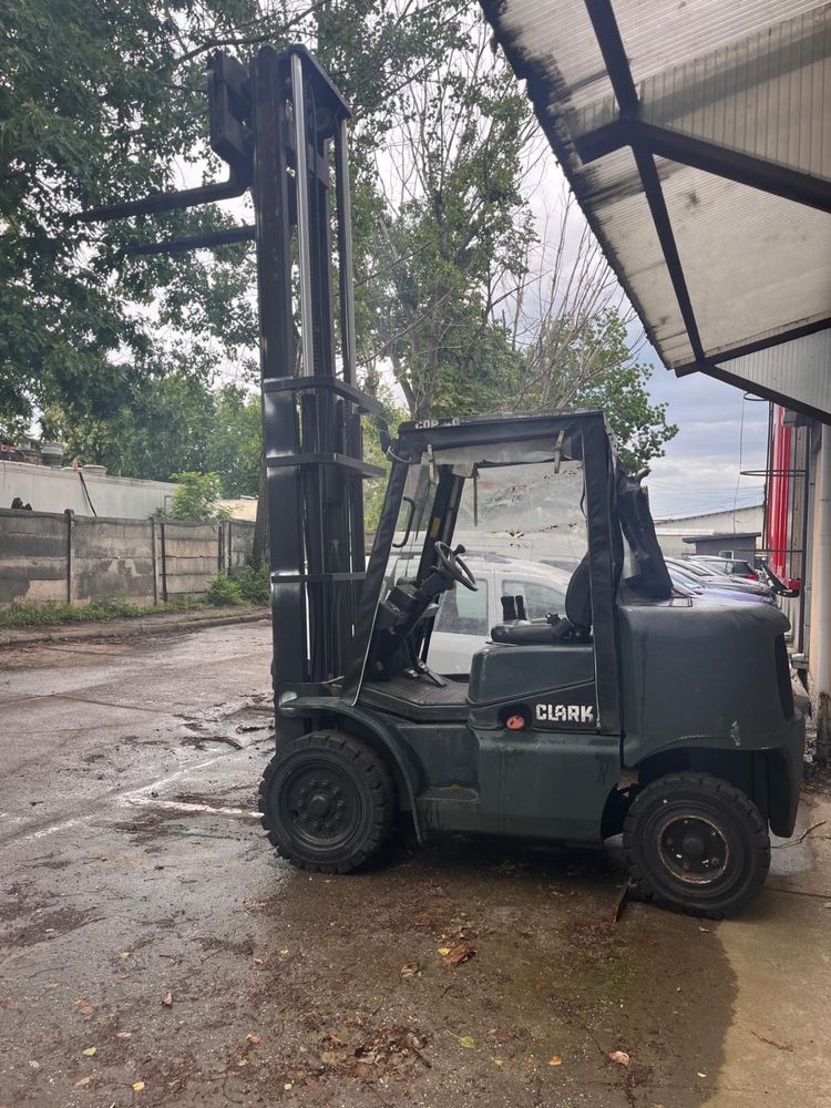Motostivuitor CLARK CDP 40