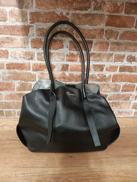 Дамска чанта черна от естествена кожа