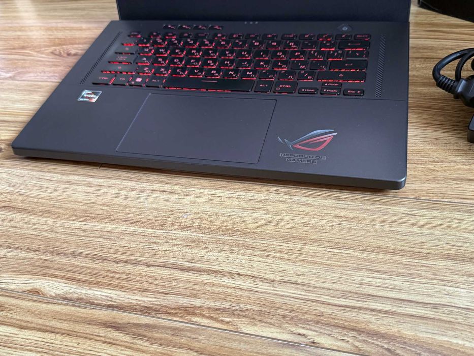 240Hz Rog Zephyrus G15`RTX 3080/Ryzen 6800HS/32GB DDR5/1TB NVMe