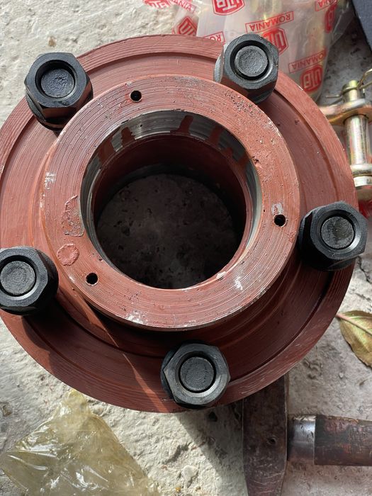 Butuc remorca megidia rpv2 monoaxa in cinci gauri