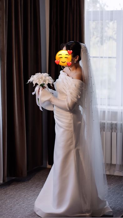 ПРОДАМ СВАДЕБНОЕ ПЛАТЬЕ 100 тысяч купила 200 тысяч  Прошла Химчистку