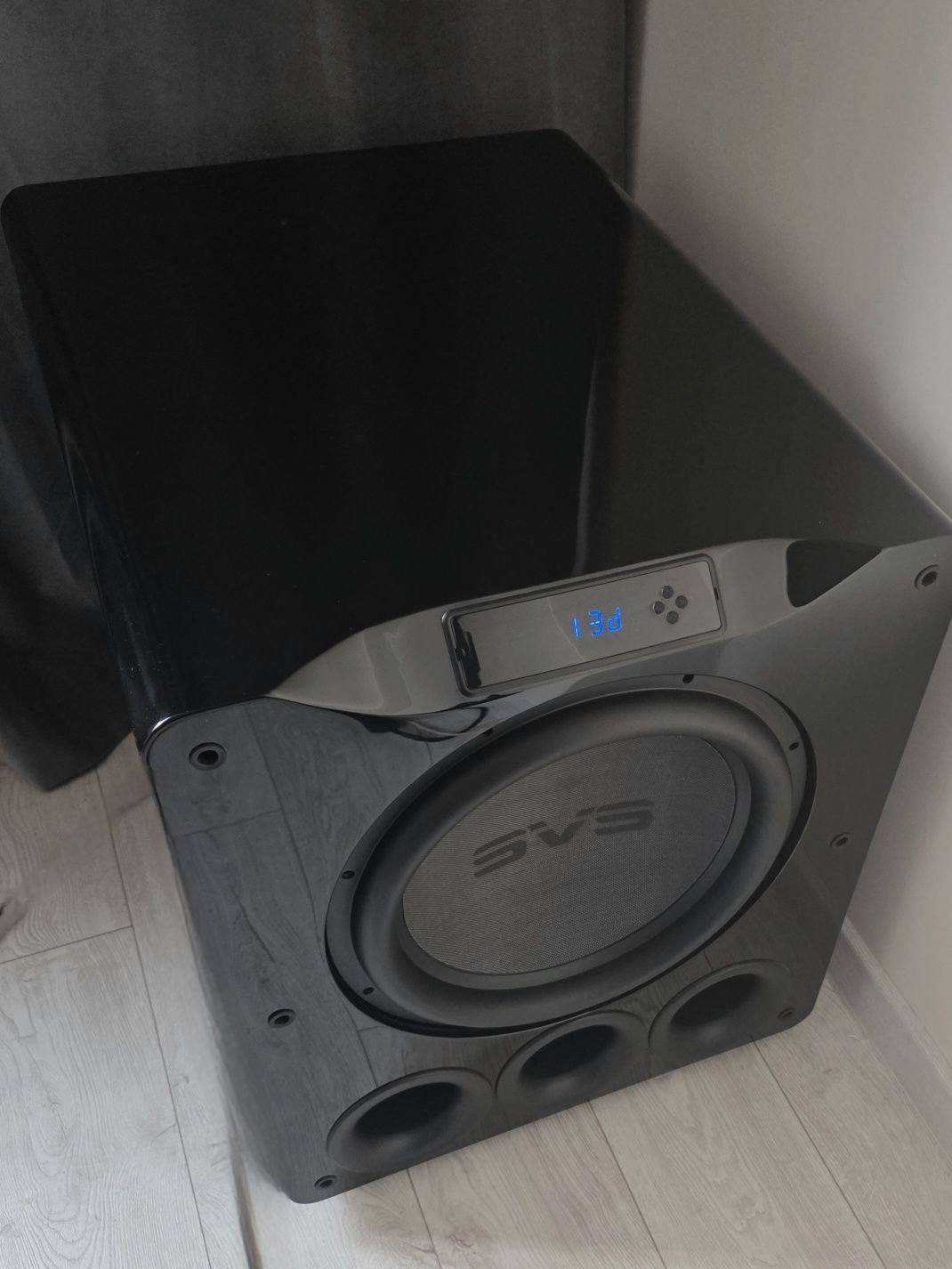 Субуфер SVS PB16 Ultra