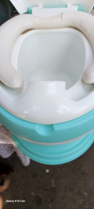 Vând WC (oliță). copii cu vârsta până  de  pana în 3,4 ani