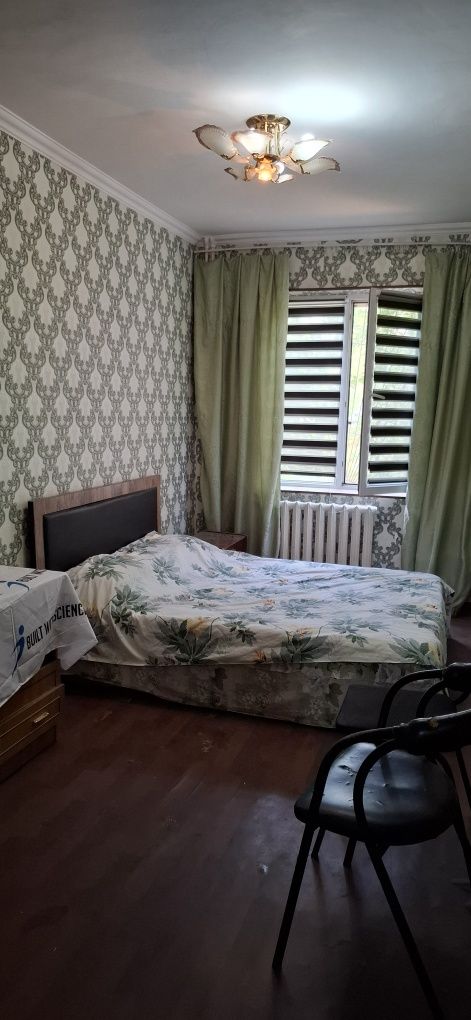 Продаю квартиру Яшнабадский р-он Авиасозлар-1. 2-ком 1-этаж 4-этажный