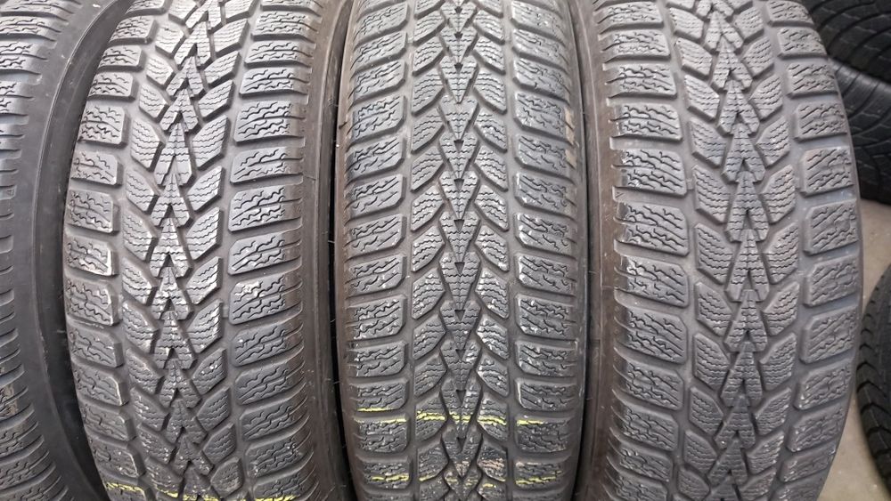 185/65r15 iarnă marca Dunlop an 2021 preț 160 lei bucata