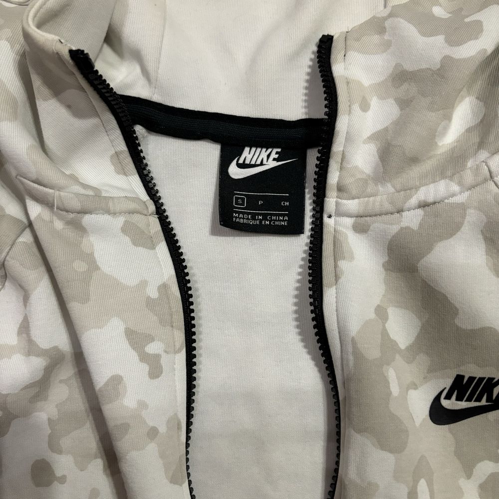 Рядък Nike Tech Fleece мъжки екип