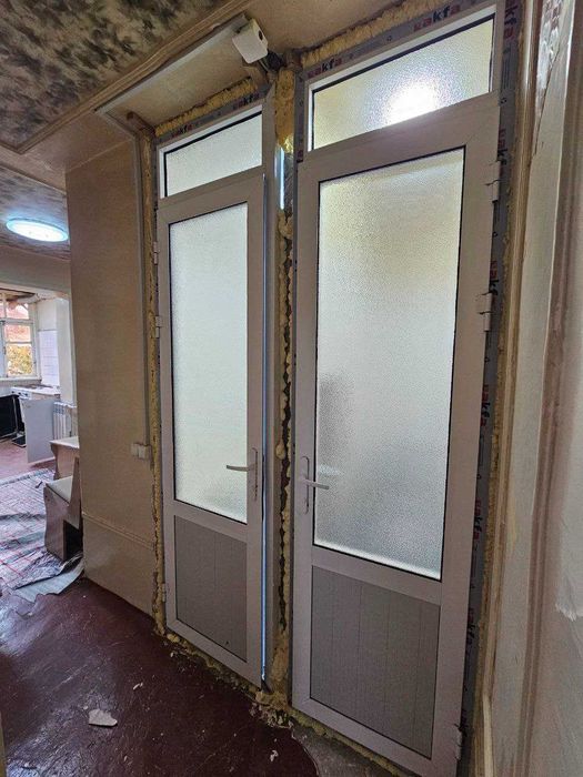 2хонали, Квартира 4 қаватли бинонинг 3чи қаватида жойлашган сотилади