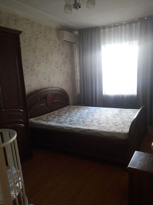 Гаспитальный, Капитал Банк, рядом с Мирабад Авеню продаётся 3-х кв-ра