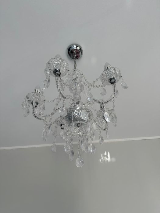 Candelabre cu 5 brațe si pandative transparente