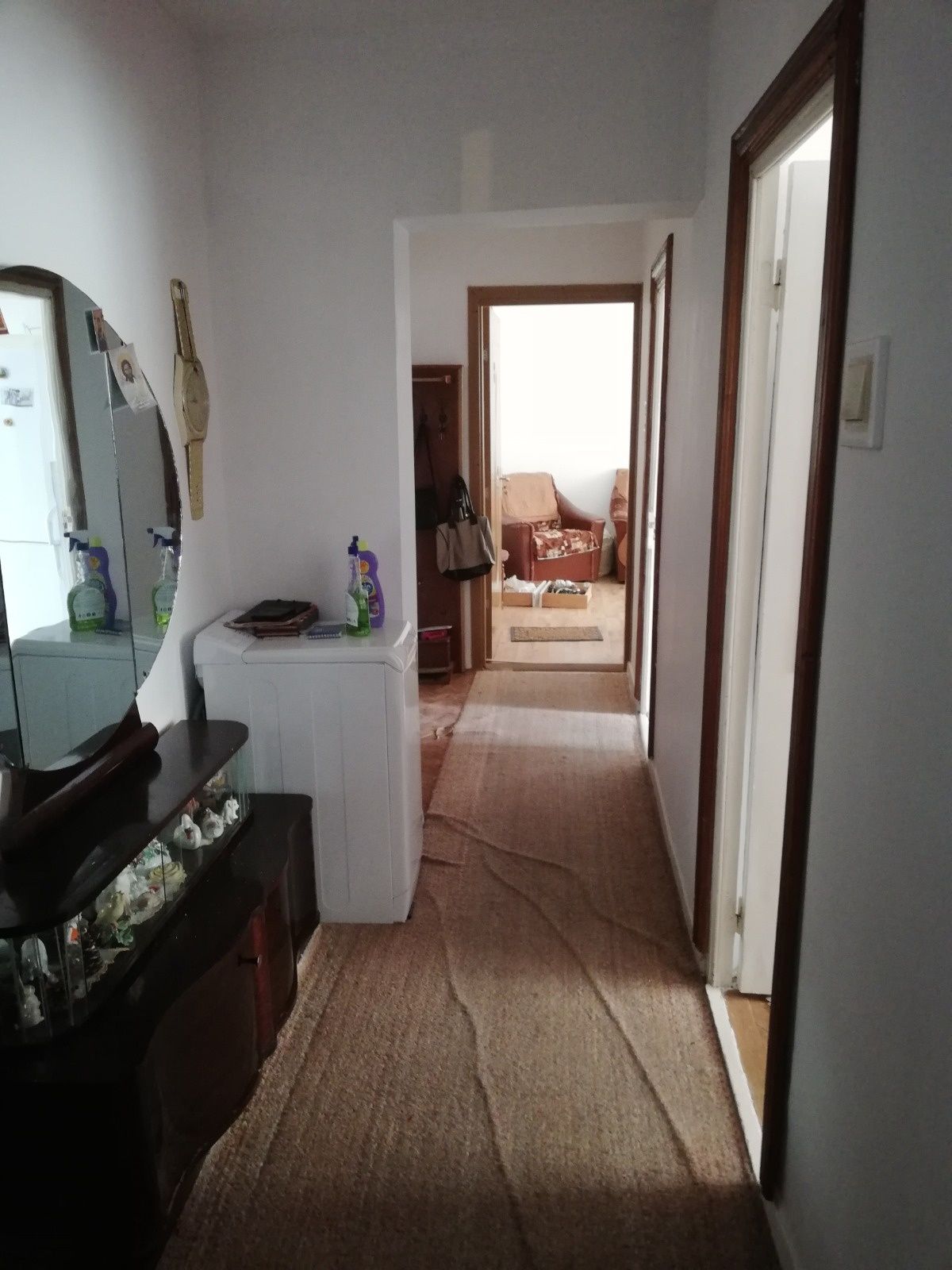 Apartament 3 camere decomandat Husi