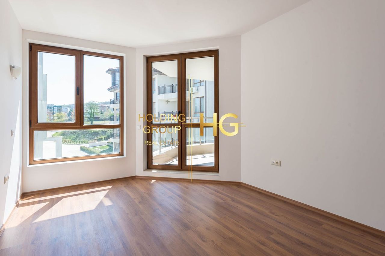 Продава се Двустаен апартамент в Бяла - 78 кв.м за 885 €/кв.м - Снимка #11