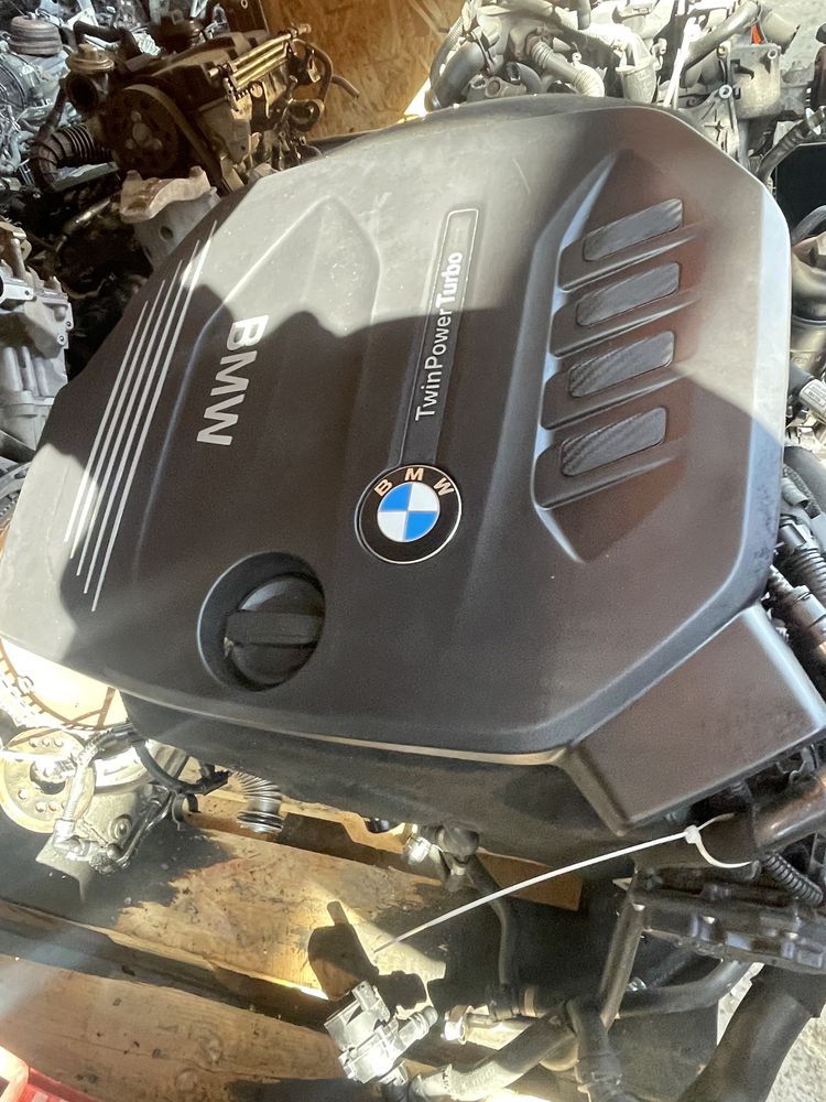 Suport filtru ulei motor BMW seria 5 G30 2.0 d 2017