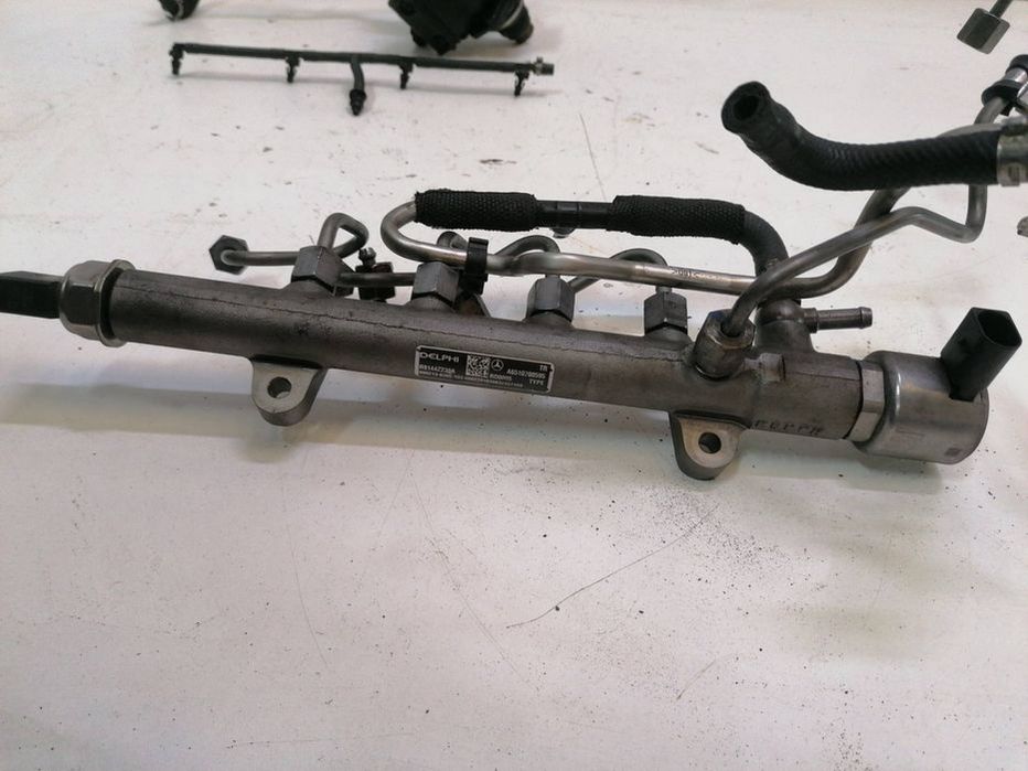 Pompa inalte injectie Rampa injectoare W212 E Class C class 2.2 euro 5