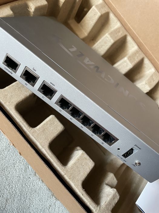 SonicWall NSA 220 – Firewall / Security Appliance