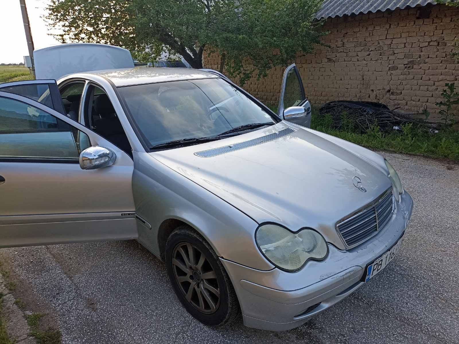 Мерцедес С 180  2001г  130кс. Газ