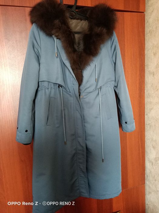 Продаю парку цвет голубой