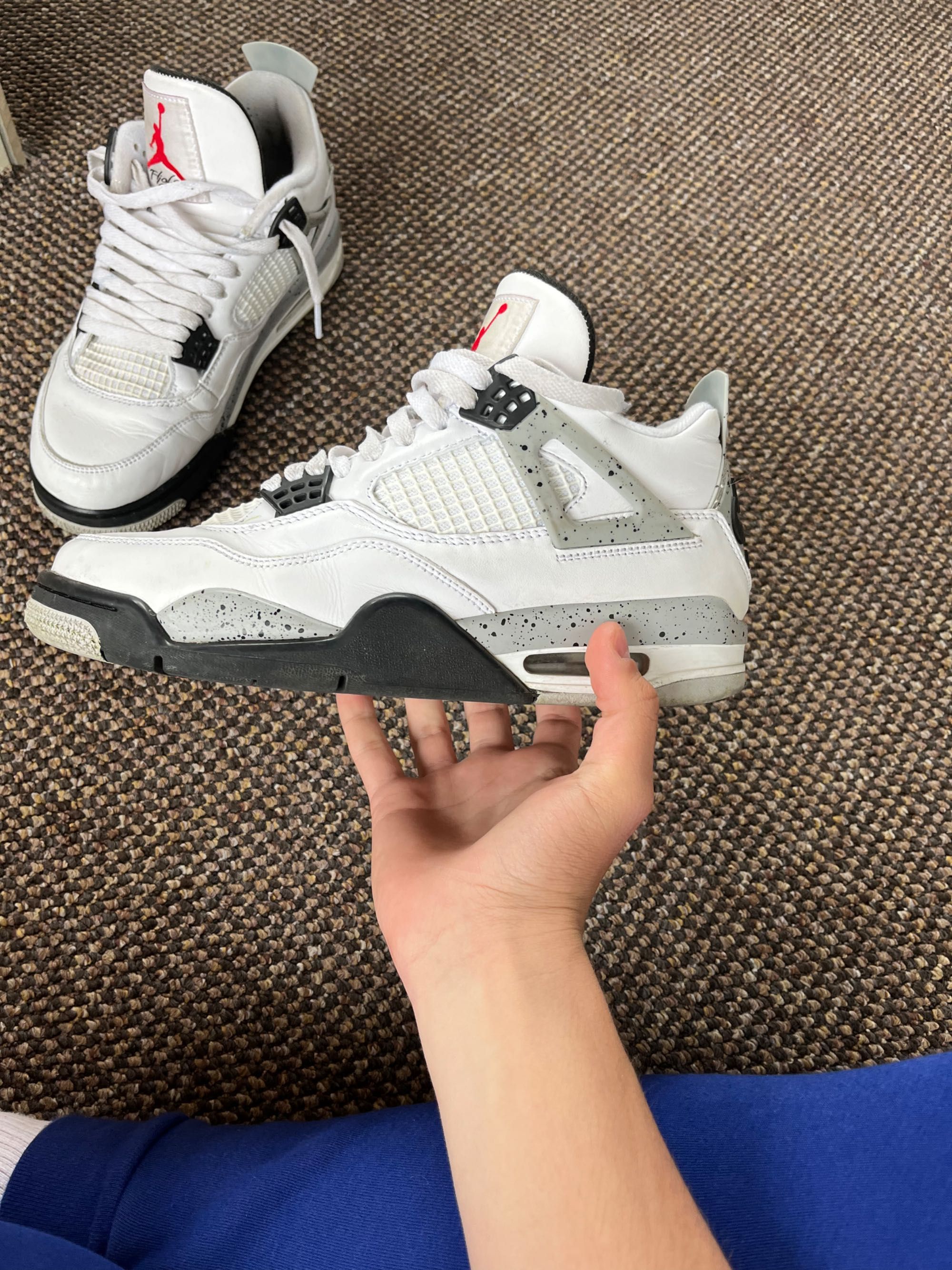 Vând Jordan 4 White cement