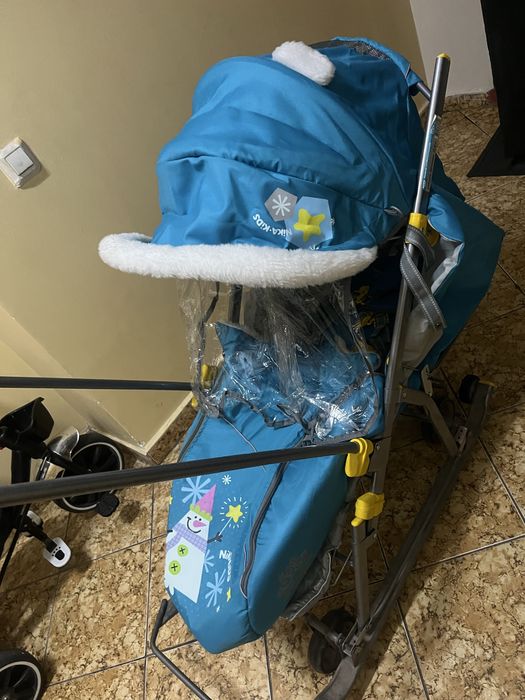 Продается зимняя детская коляска в хорошем состоянии