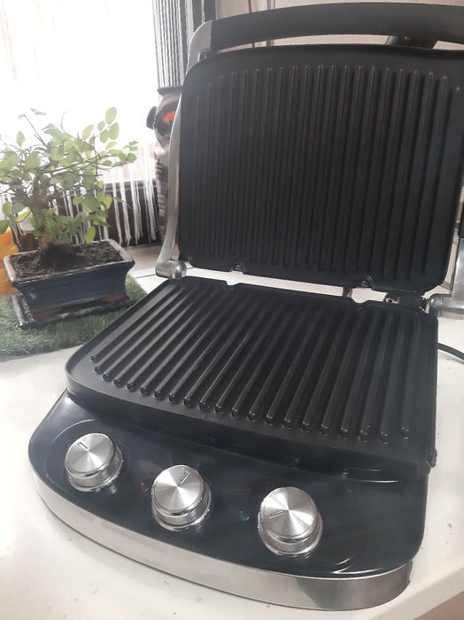 Vand grătar electric De' Longhi