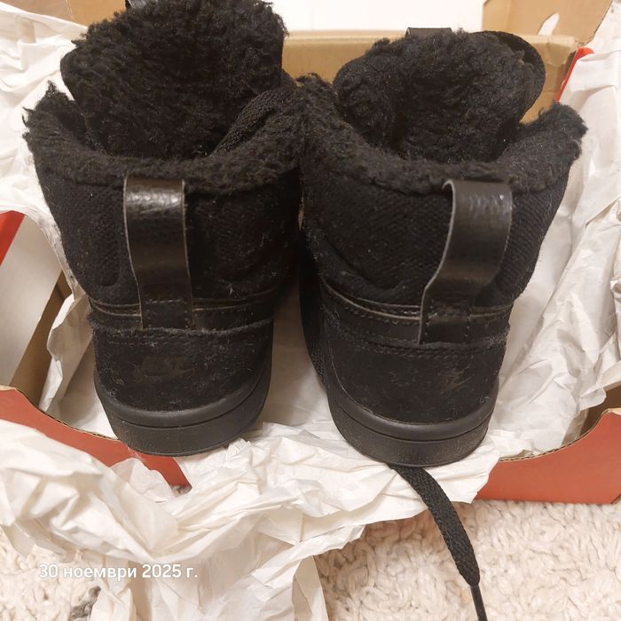 NIKE ботички номер 30