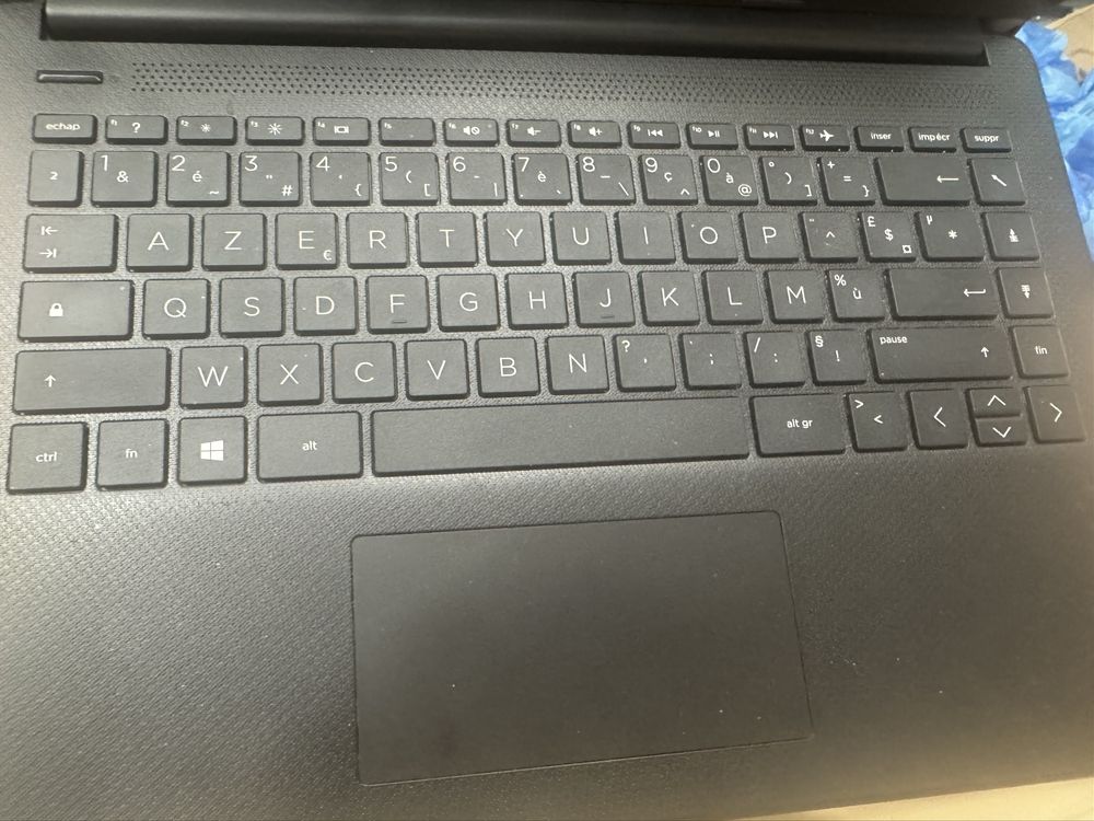 HP 14s-fq0078nf перфектен