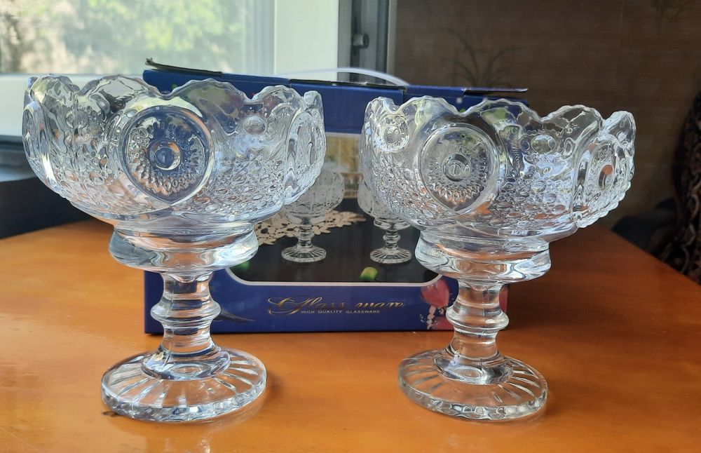 Продам вазочки под всякое.