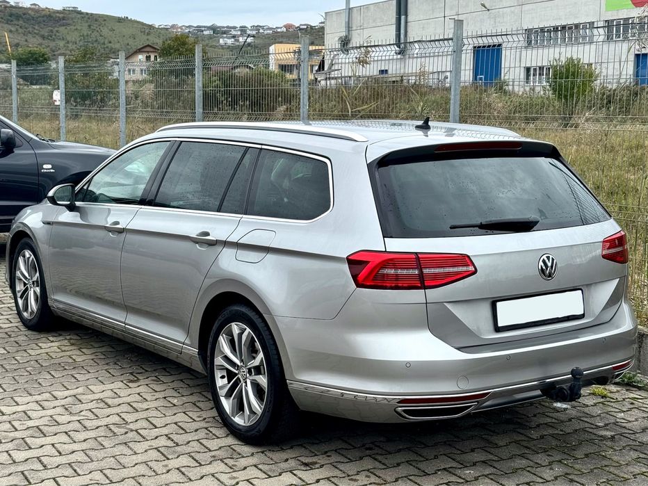 Volkswagen Passat 2.0 TDI 239 CP Automat 4X4 | Ventilatie | Masaj LED