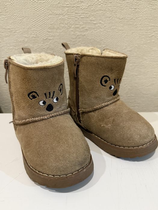Продам угги детские
