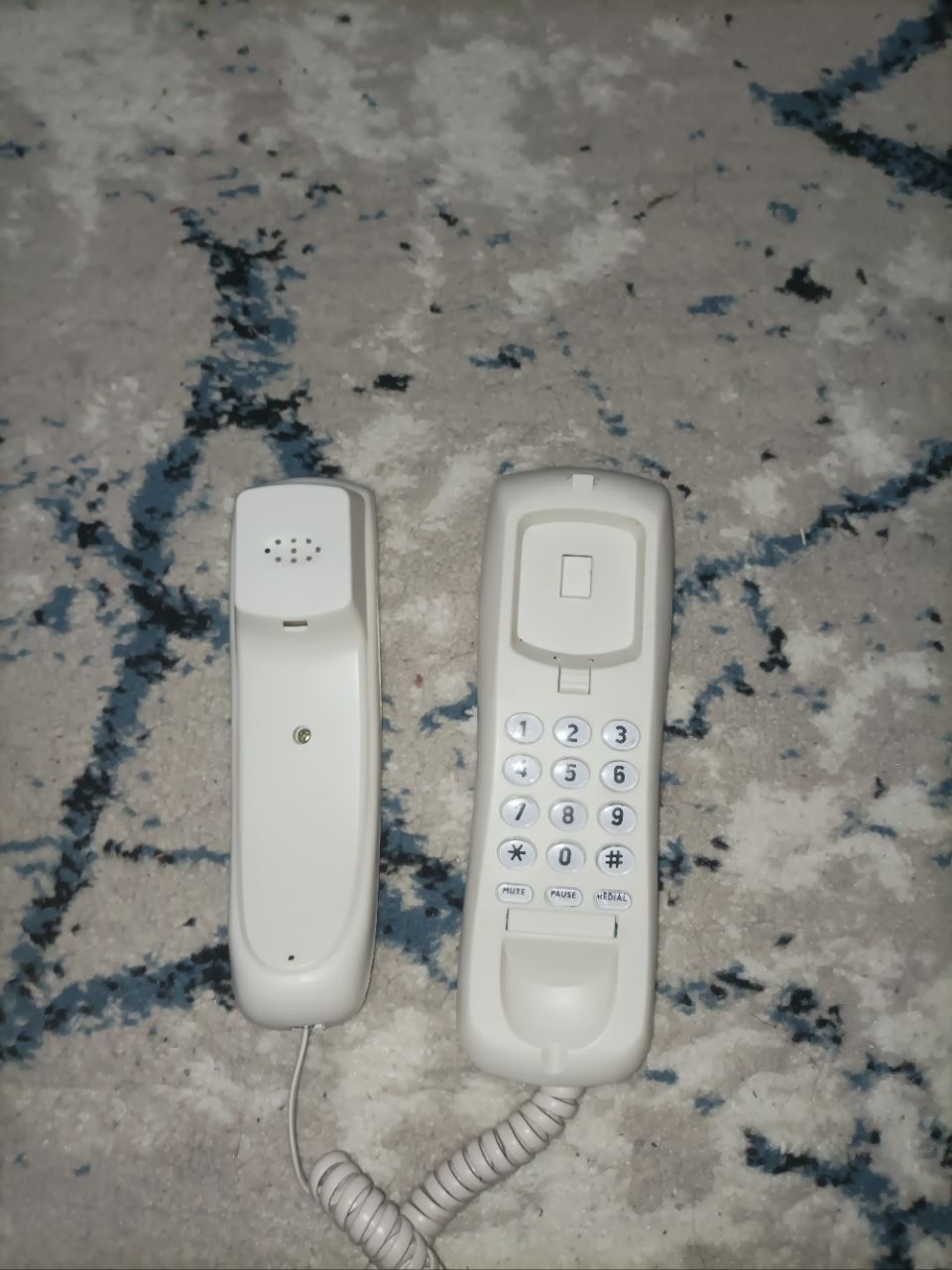 Srochna sotiladi wifi bilan damashniy