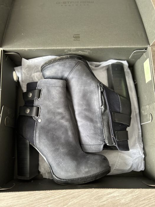 Дамски боти