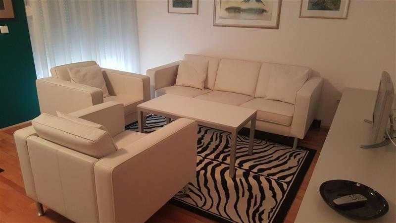 Дава се под наем Тристаен апартамент в Бургас, Възраждане - 74 кв.м за 255 € - Снимка #1